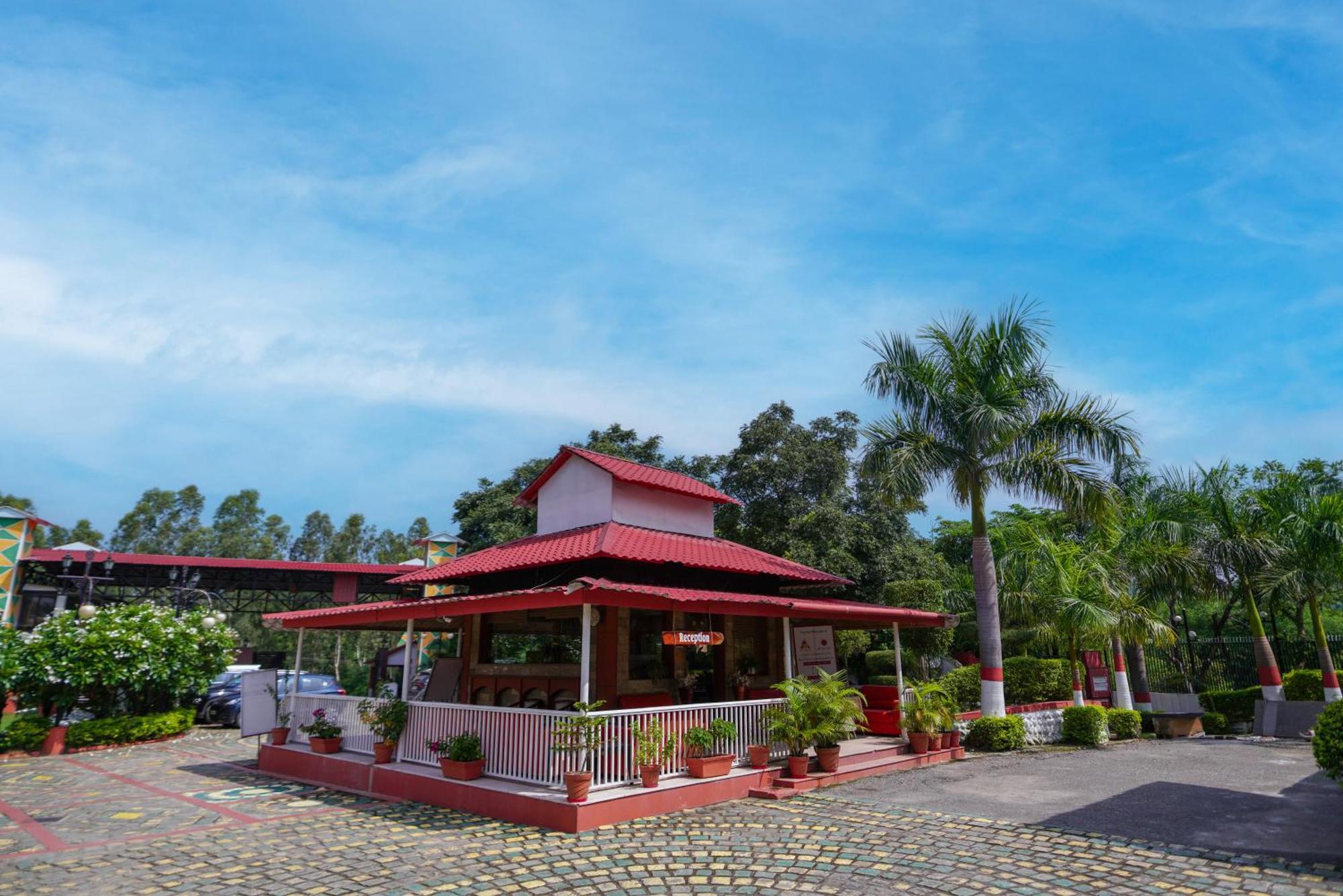 Hunky Dory Resort And Spa Dhar Khurd ภายนอก รูปภาพ
